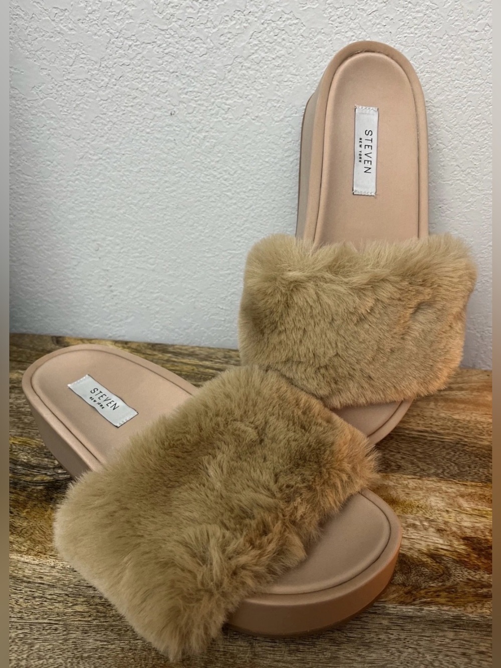 Steven New York Rains Slide Platform Sandals Faux Fur Fuzzy Dusty Rose Sz 9 NEW